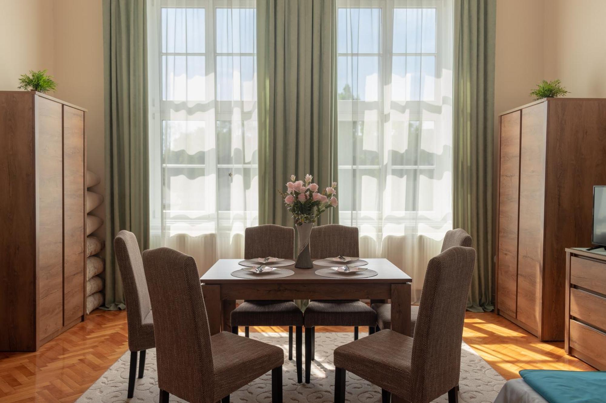 Suzy Apartman Eger Exterior foto